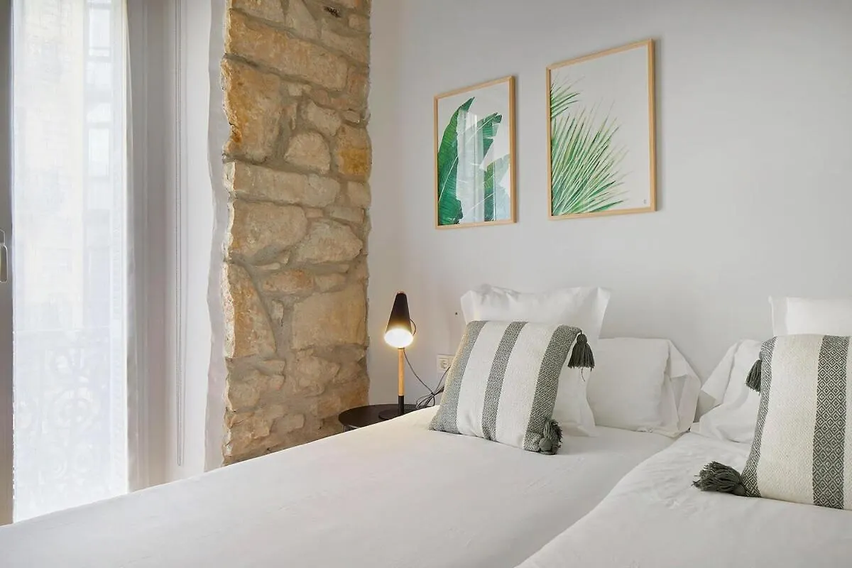 Heart Of Midtown ⎮⎮ 5 Balconies⎮⎮Walk Score 99 San Sebastian Apartment